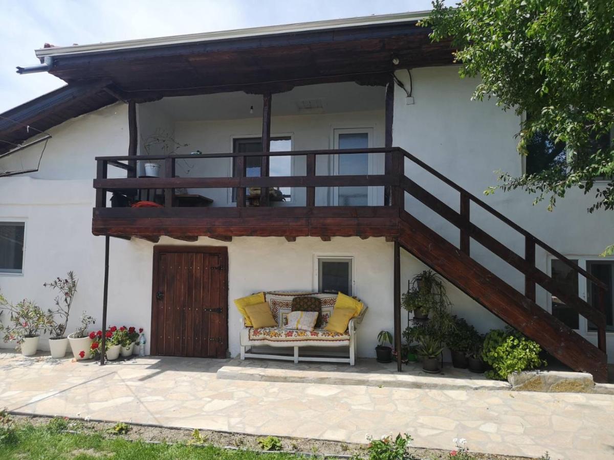 Guest House Bulgarka Dibich Exterior photo